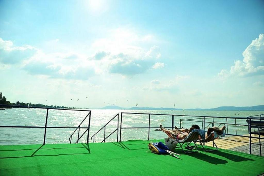 Hotel Francoise Balatonlelle Eksteriør bilde